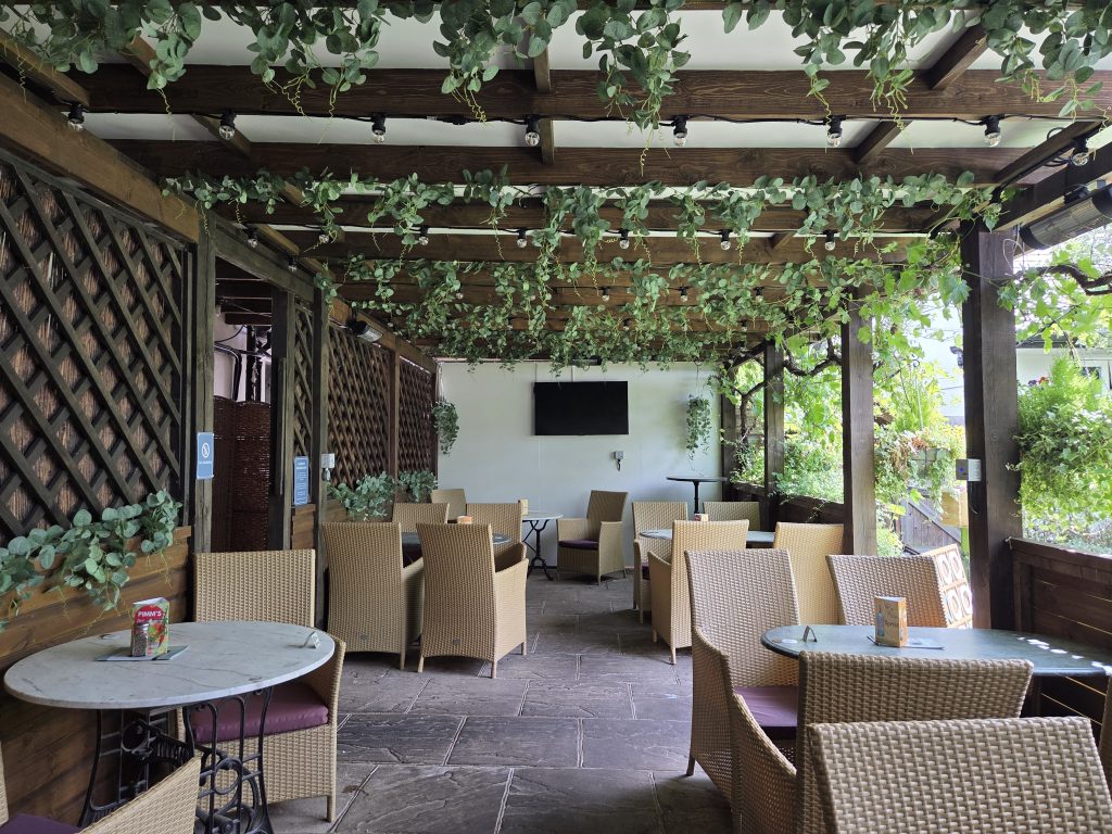 Garden & Pergola